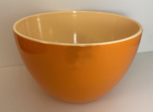Melamin-Schale außen orange, innen apricot, 14 x 14 x 9 cm