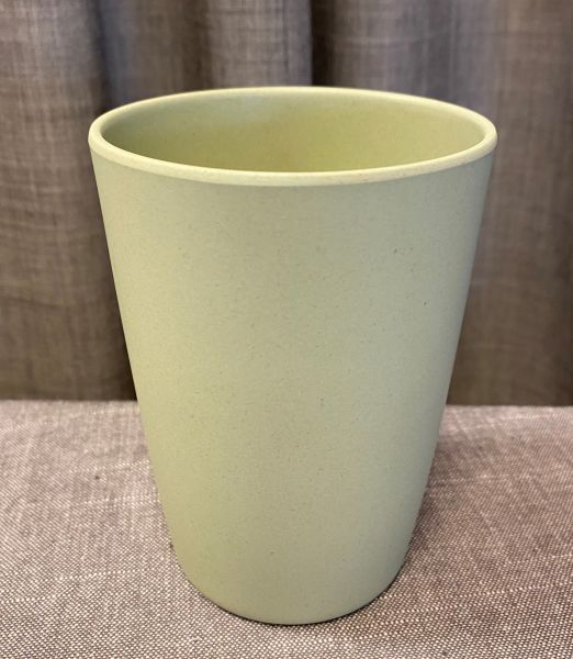 Bambus- / Maisserie Becher hellgrün, D 8 cm, H 11 cm